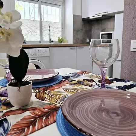 Flores لقنت
